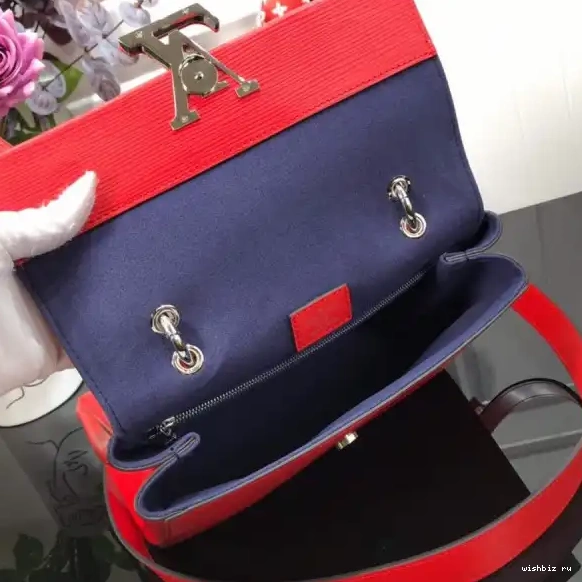 WIS LOUIS PM GRENELLE VUITTON 0526